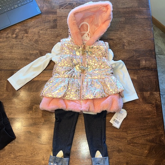 Other - NWT Girls 3T winter outfit with vest